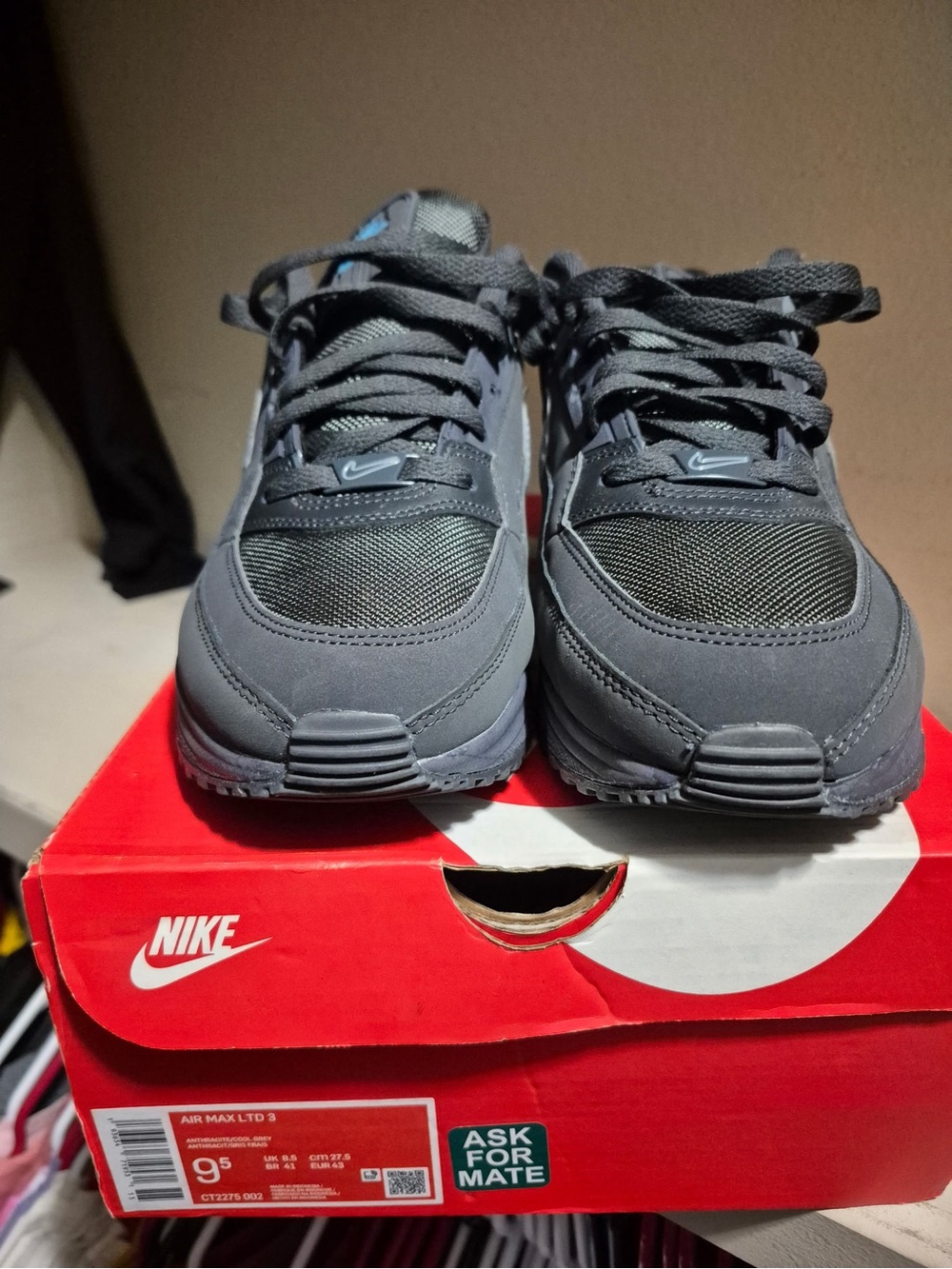 Nike AIRMAX LTD 3 men’s Grey/Charcoal Athletic Sneakers 9.5